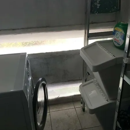 Avec Balcon דירה